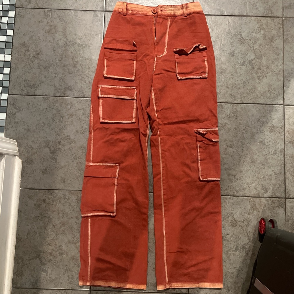 BB Dakota woman’s Rust Cargo Pants